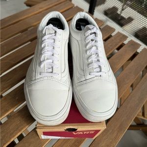 White Vans size M 6 /W 7.5